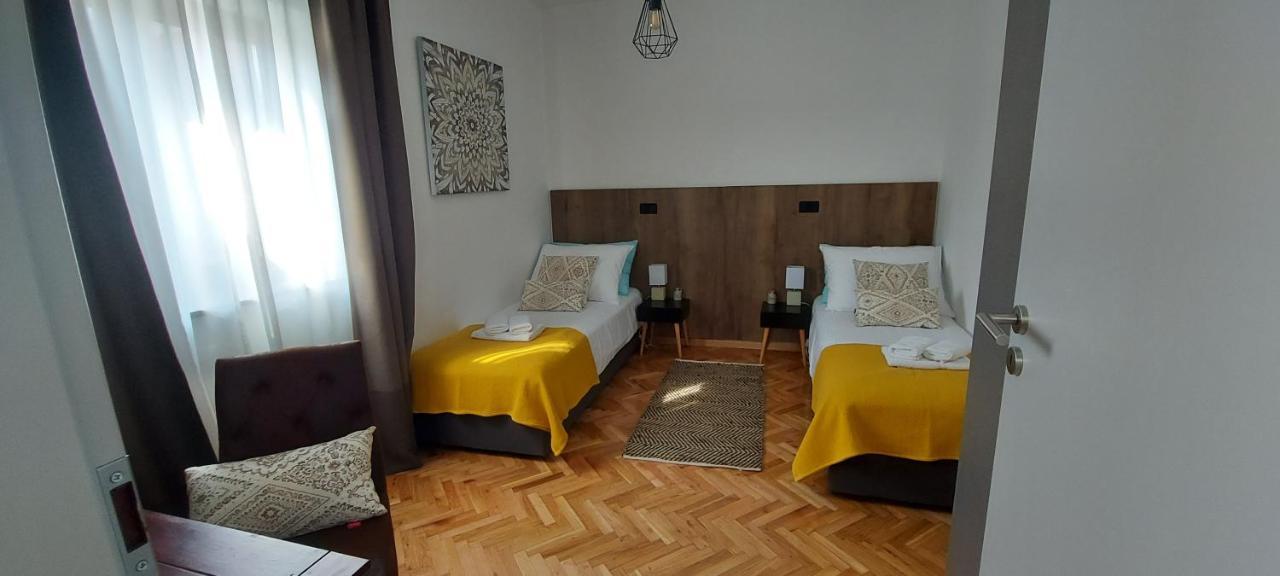 Holiday Home Velebit Нин Экстерьер фото
