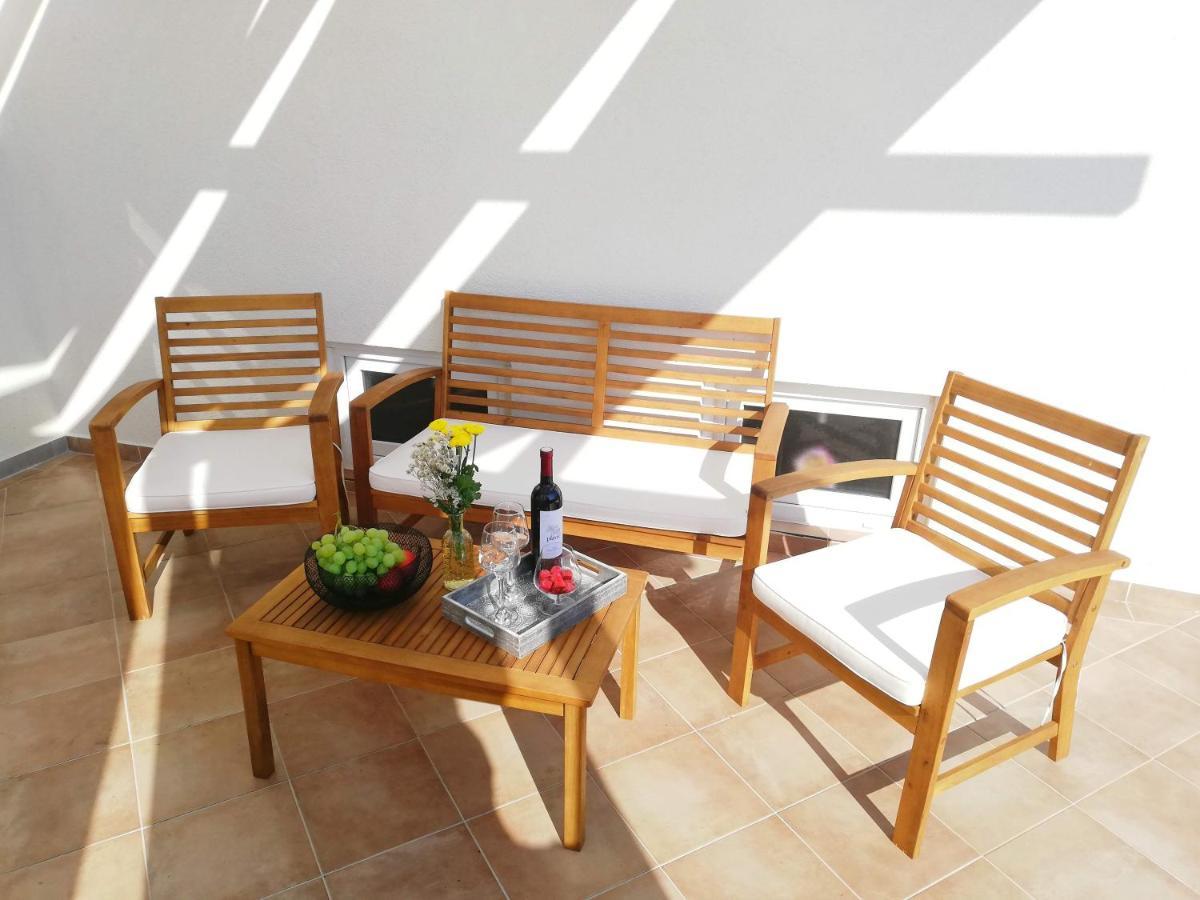 Holiday Home Velebit Нин Экстерьер фото